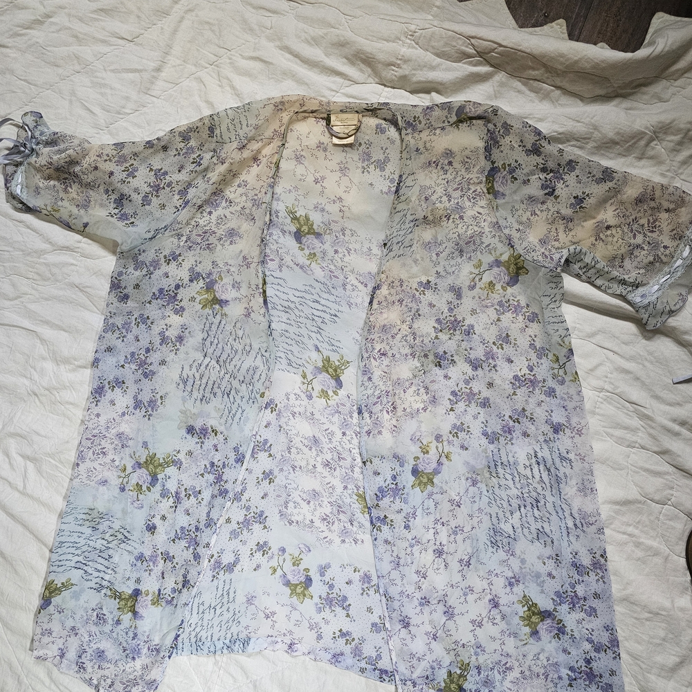 Secret Treasures Floral Sheer Kimono